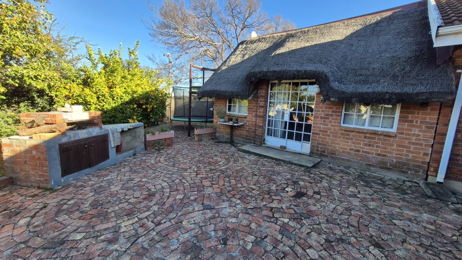 3 Bedroom Property for Sale in Naudeville Free State